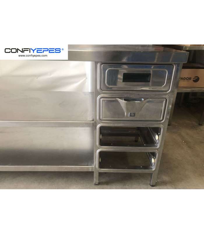 MUEBLE LEJERO CON CAJONES