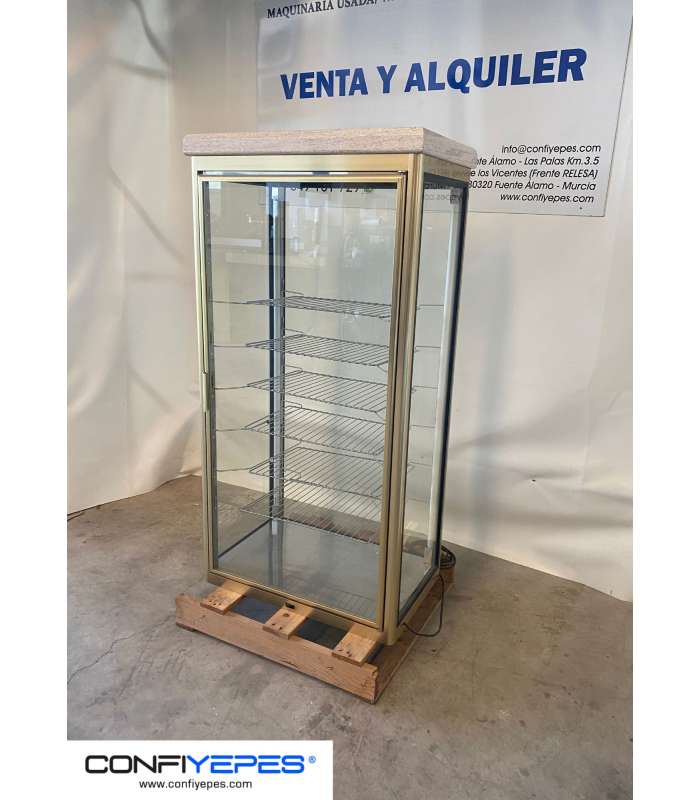 VITRINA NEUTRA CON LUZ