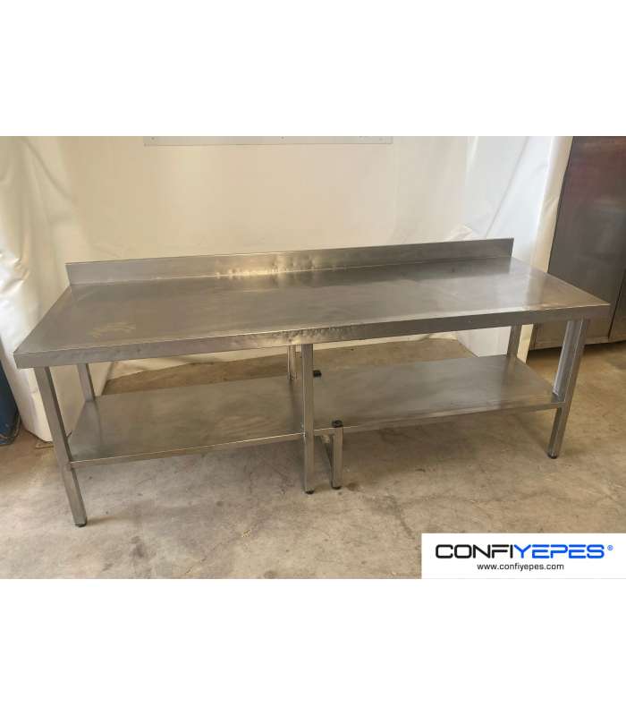 MESA MURAL 2300X800MM CON BALDA INFERIOR