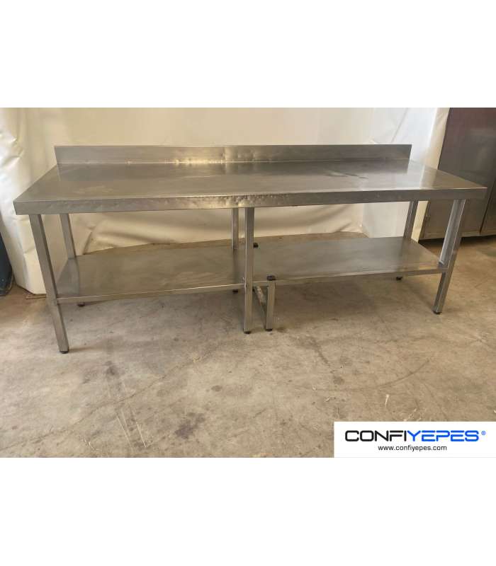 MESA MURAL 2300X800MM CON BALDA INFERIOR