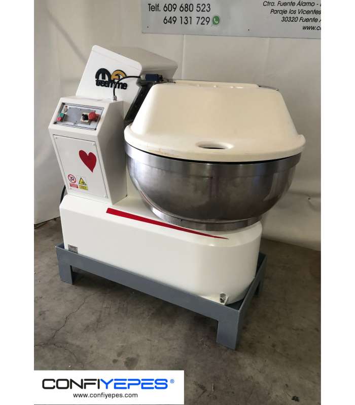 AMASADORA DE HORQUILLA TREEMME