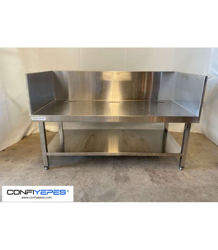 MESA MURAL BAJA CON PETO ALTO