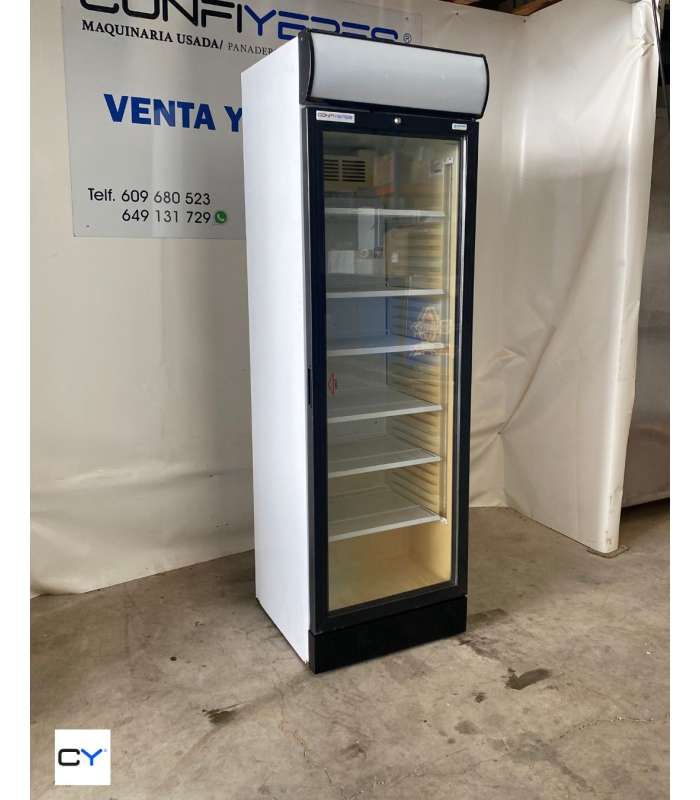 EXPOSITOR VERTICAL PUERTA DE CRISTAL EUROFRED