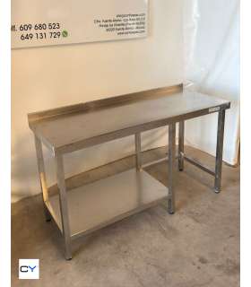 MESA MURAL CON HUECO 1570X600MM