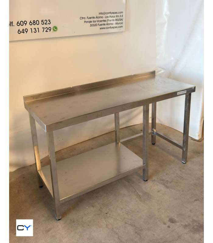 MESA MURAL CON HUECO 1570X600MM