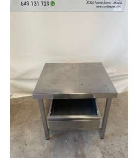 MESA CENTRAL CON CAJON Y LEJA