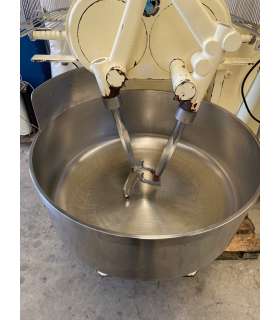 AMASADORA BRAZOS 2V CON VOLQUETE COMEMA
