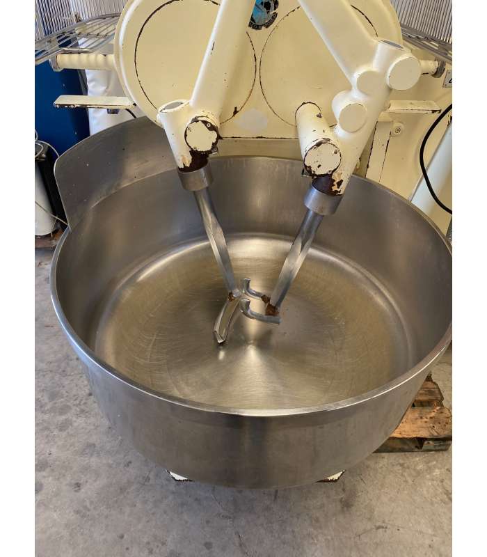 AMASADORA BRAZOS 2V CON VOLQUETE COMEMA