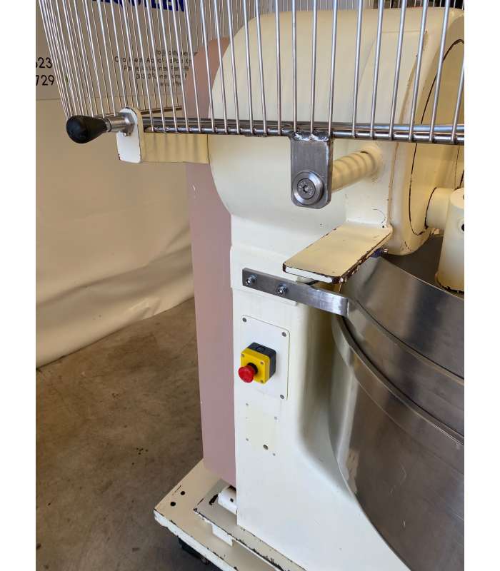 AMASADORA BRAZOS 2V CON VOLQUETE COMEMA