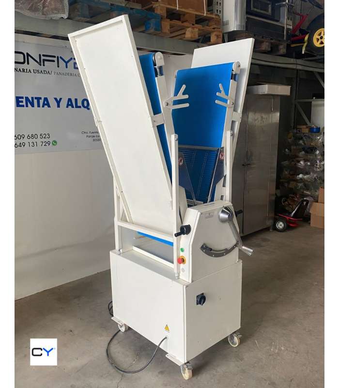 LAMINADORA DE MASAS 1 VELOCIDAD