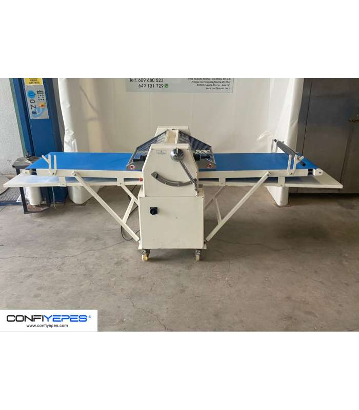 LAMINADORA DE MASAS 1 VELOCIDAD