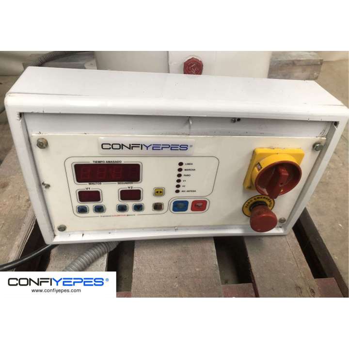 AMASADORA DE BRAZOS DOS VELOCIDADES CON PANEL COMEMA